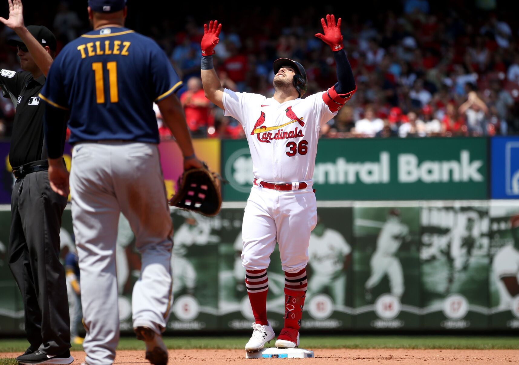 St. Louis Cardinals play Milwaukee Brewers Sunday